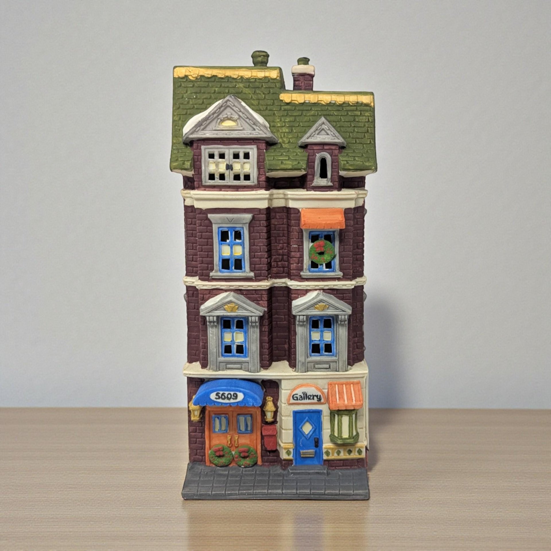 1989 Dept 56 5609 Park Ave Townhouse Christmas in the City Series