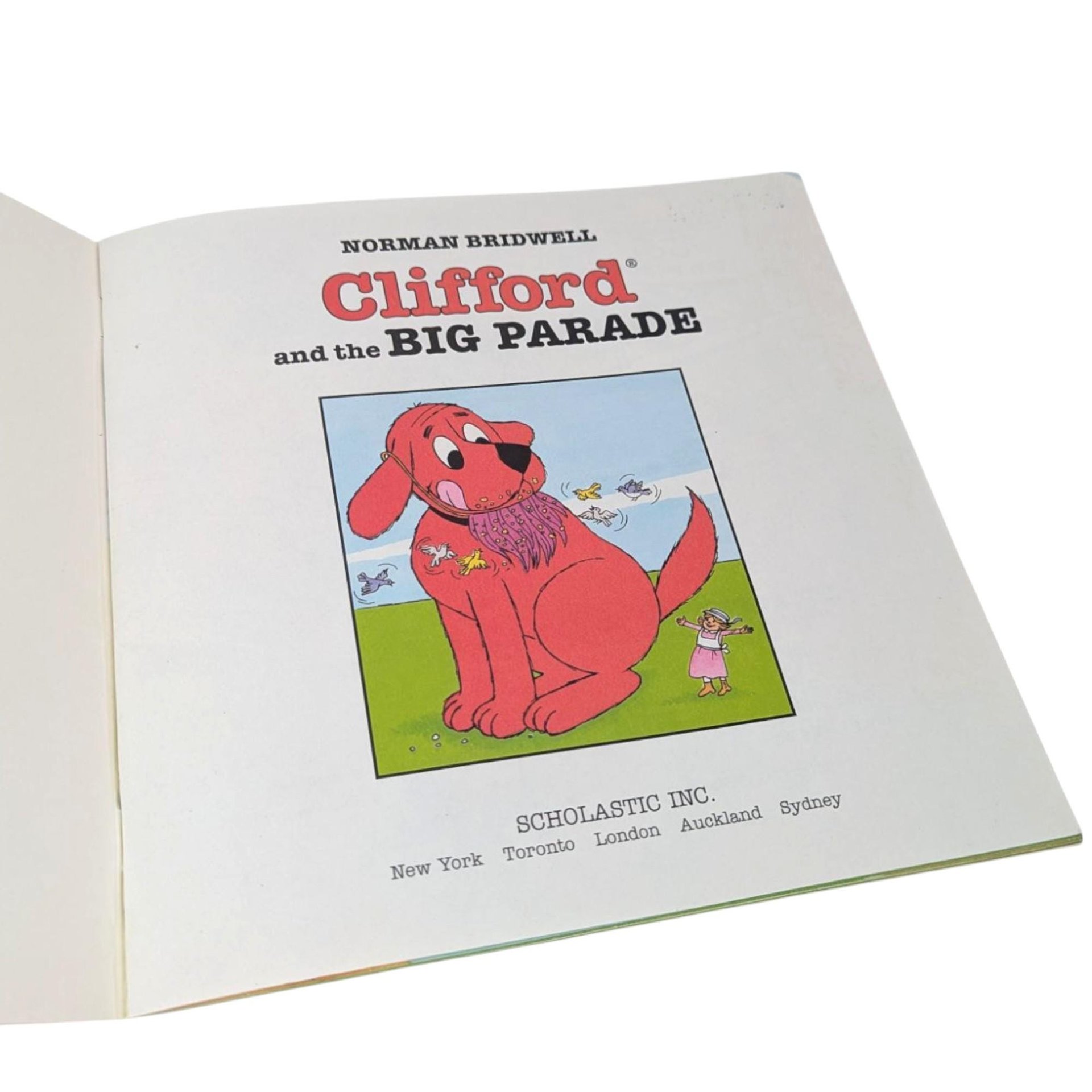 Vintage 1980s Clifford the Big Red Dog Scholastic Softcover Book Duo