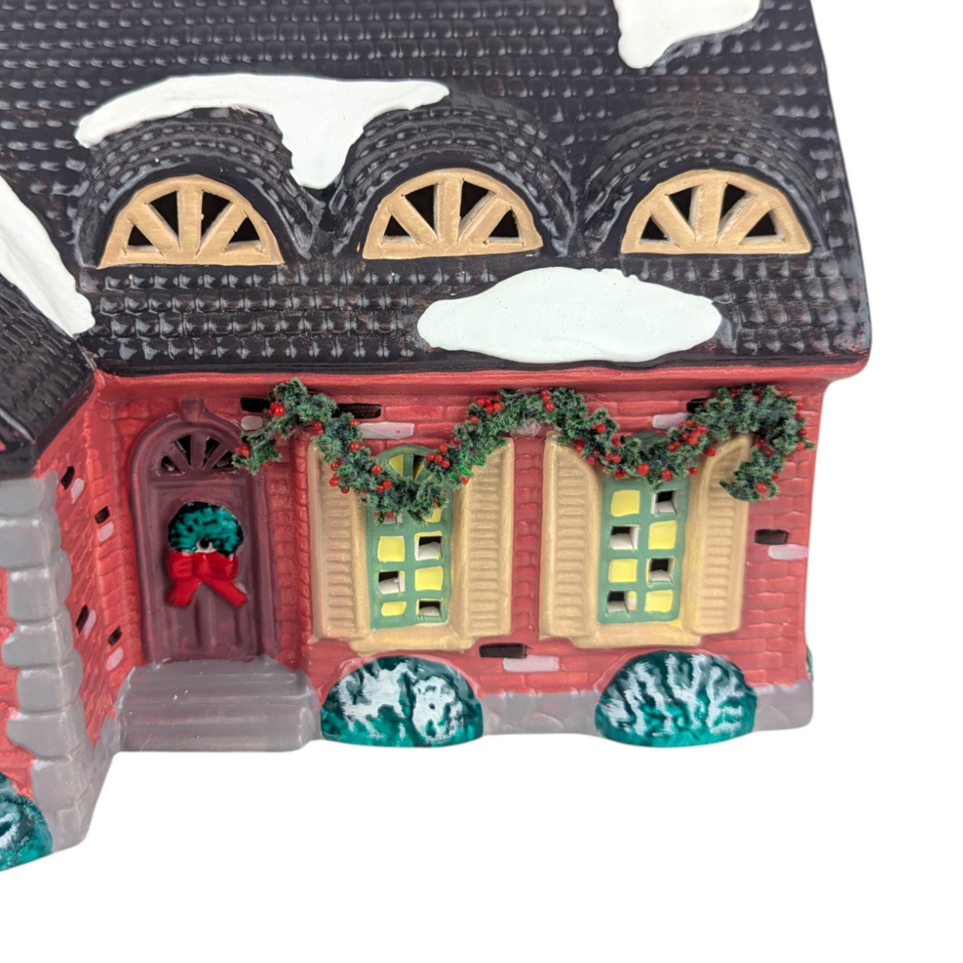 1988 'Stonehurst House' Dept 56 Snow Village Building