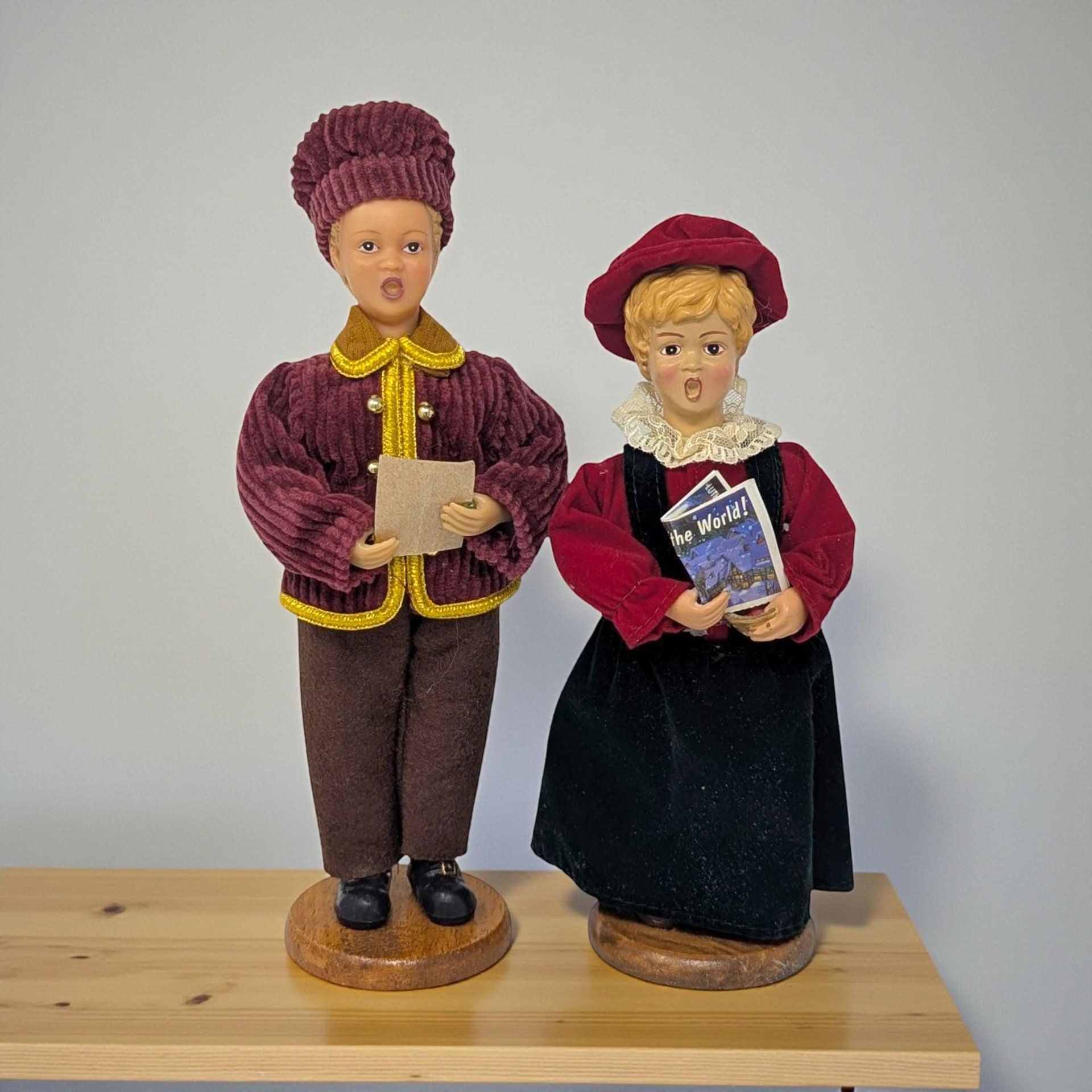 Vintage Christmas Caroler Figurine Pair