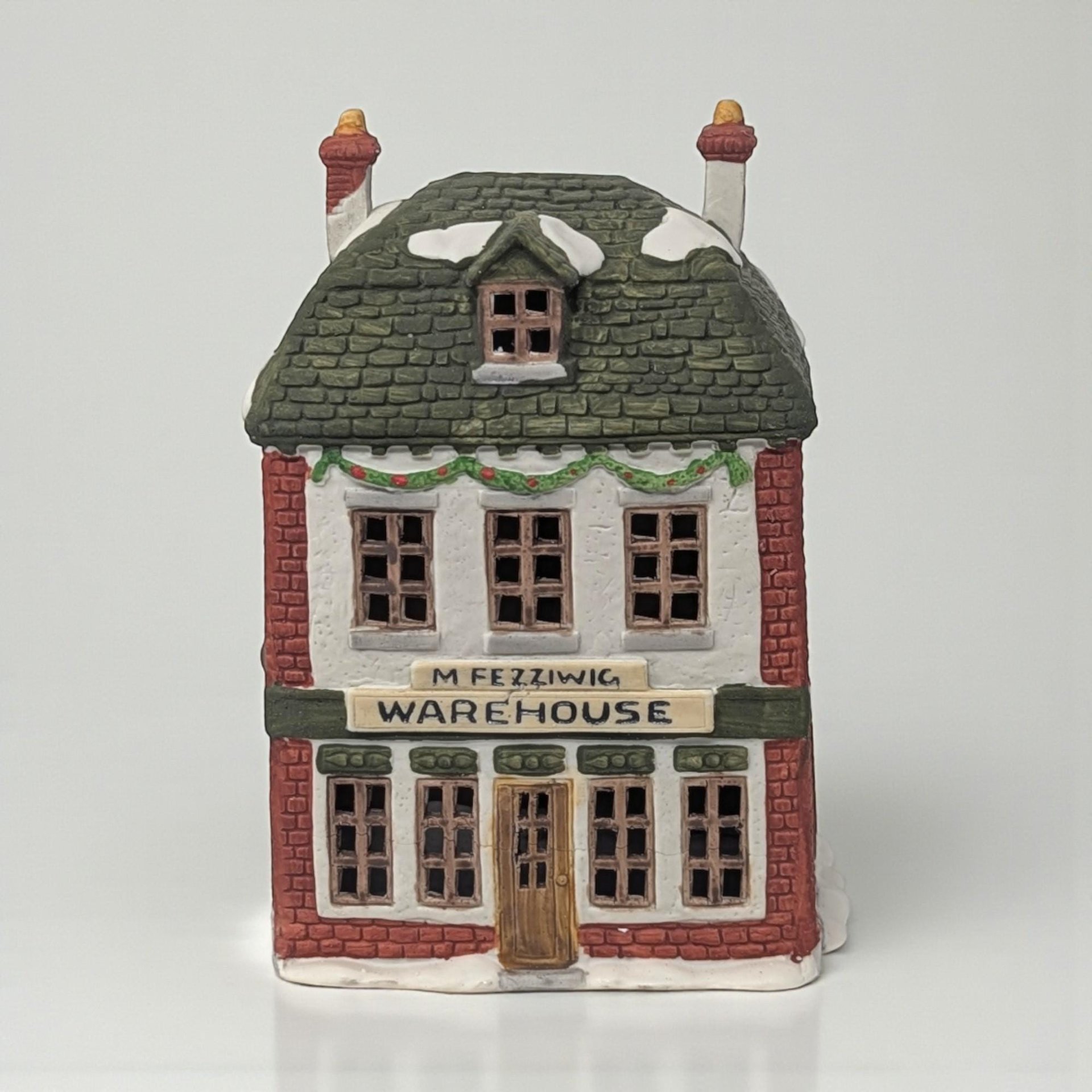 1986 Dept 56 Fezziwig's Warehouse Dickens Village