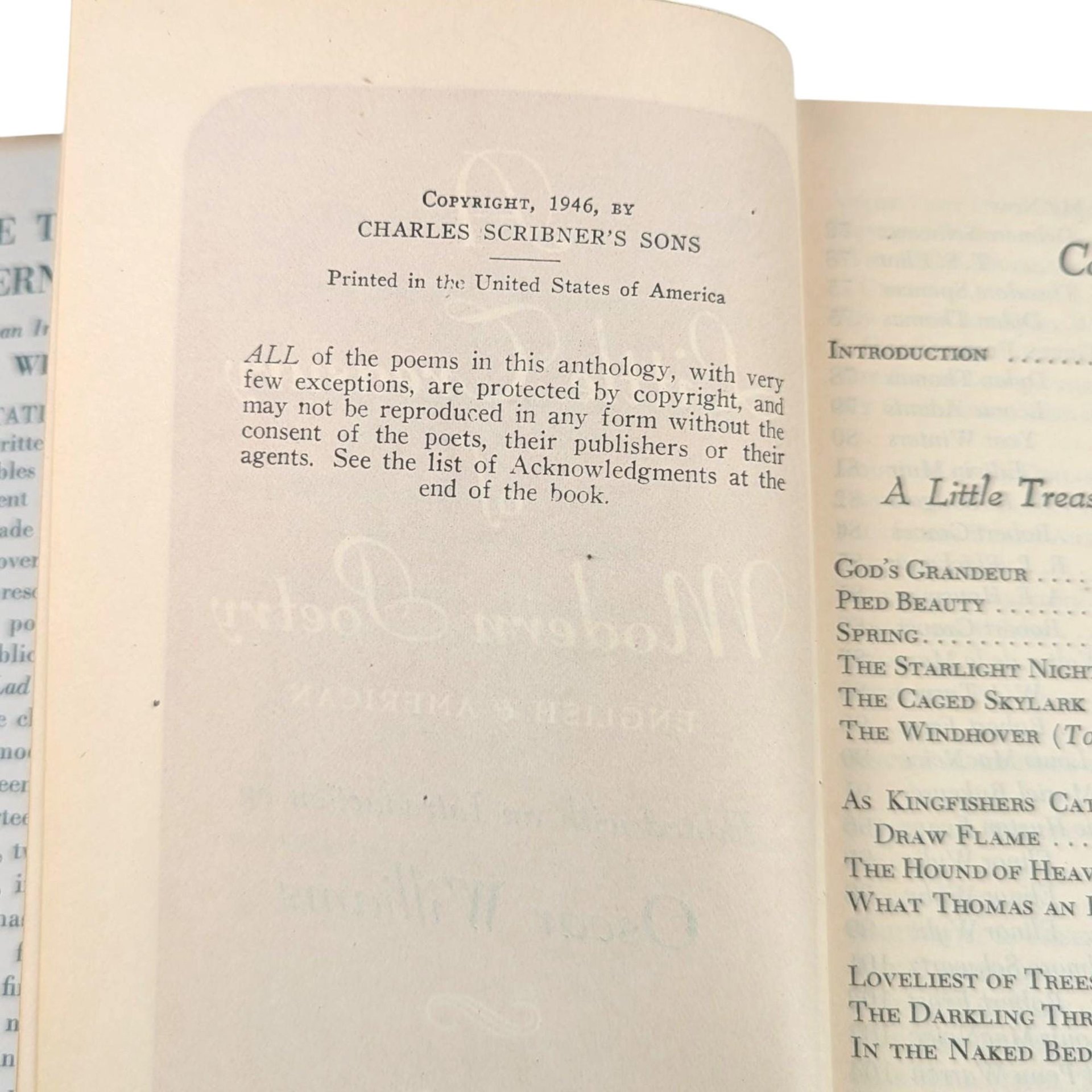 1946 A Little Treasury of Modern Poetry Hardcover