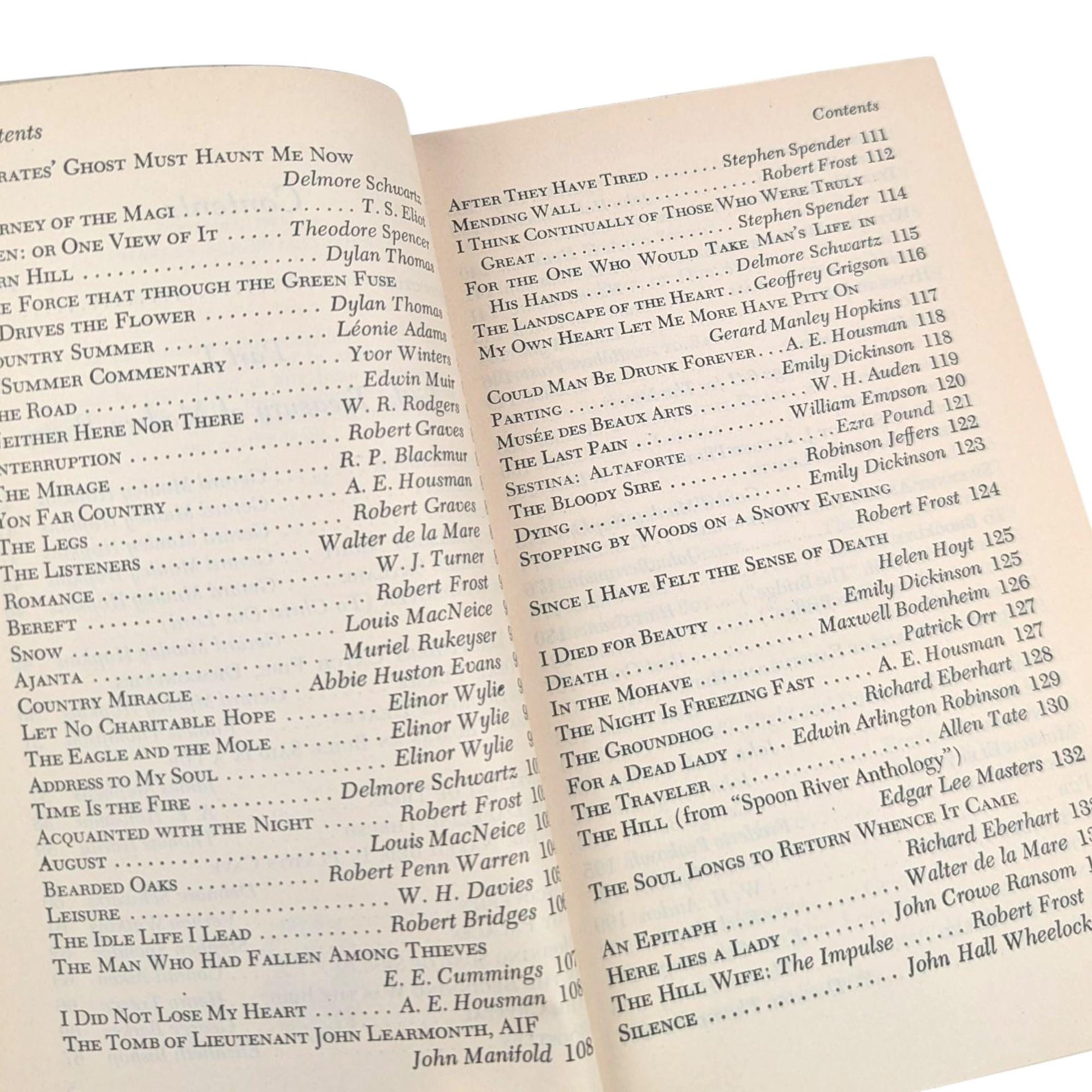 1946 A Little Treasury of Modern Poetry Hardcover