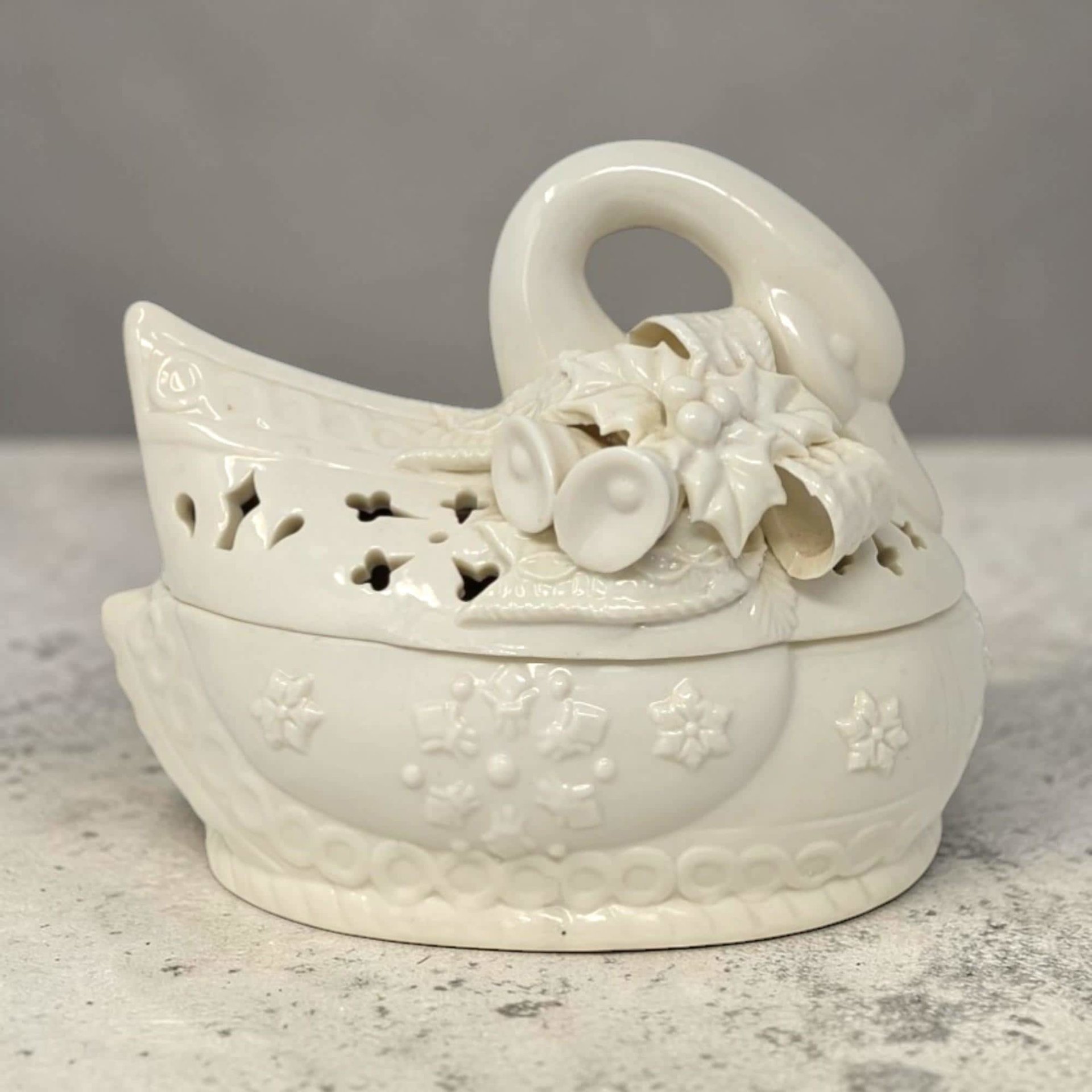 Vintage Ceramic Christmas Swan Bowl