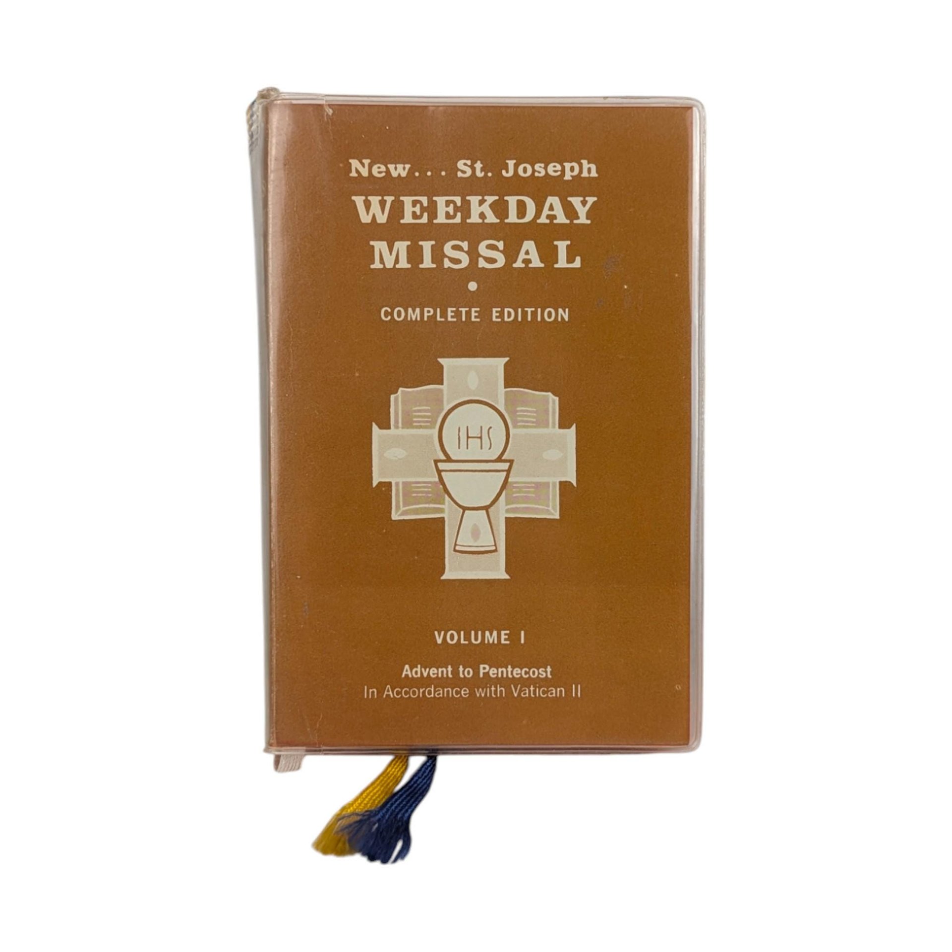 1975 New St. Joseph Weekday Missal Softcover Book