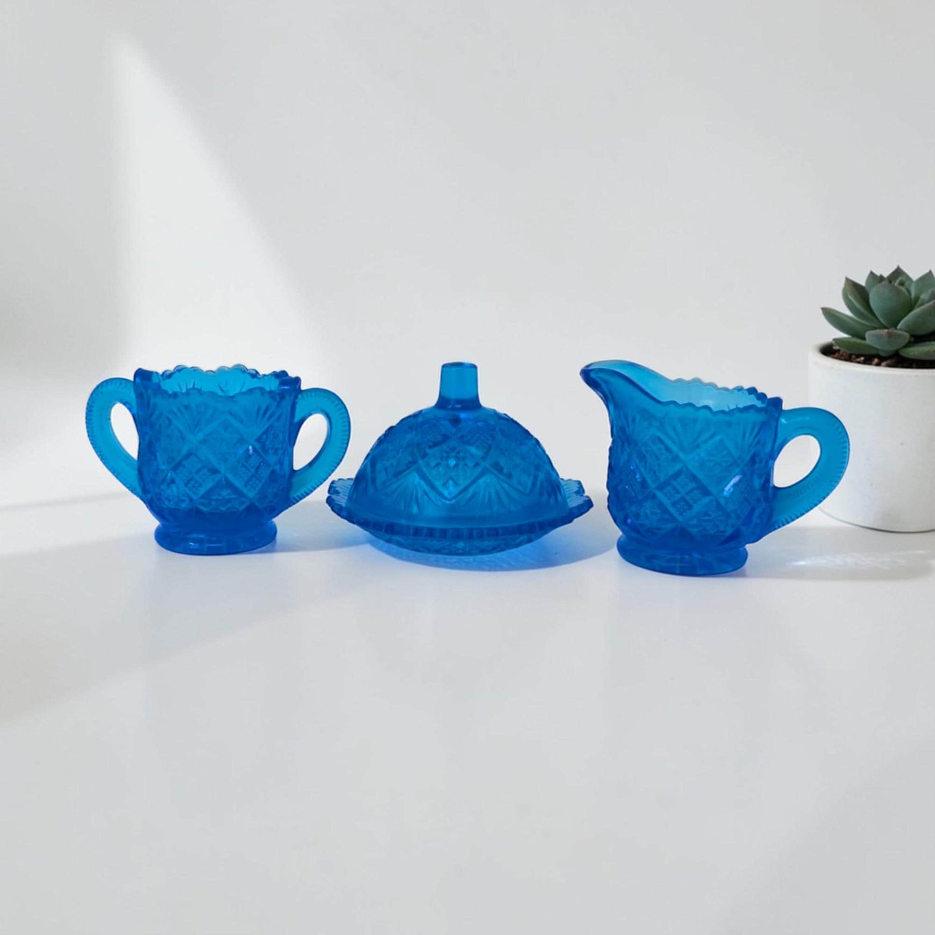 Vintage Westmoreland Blue Toy Creamer Set