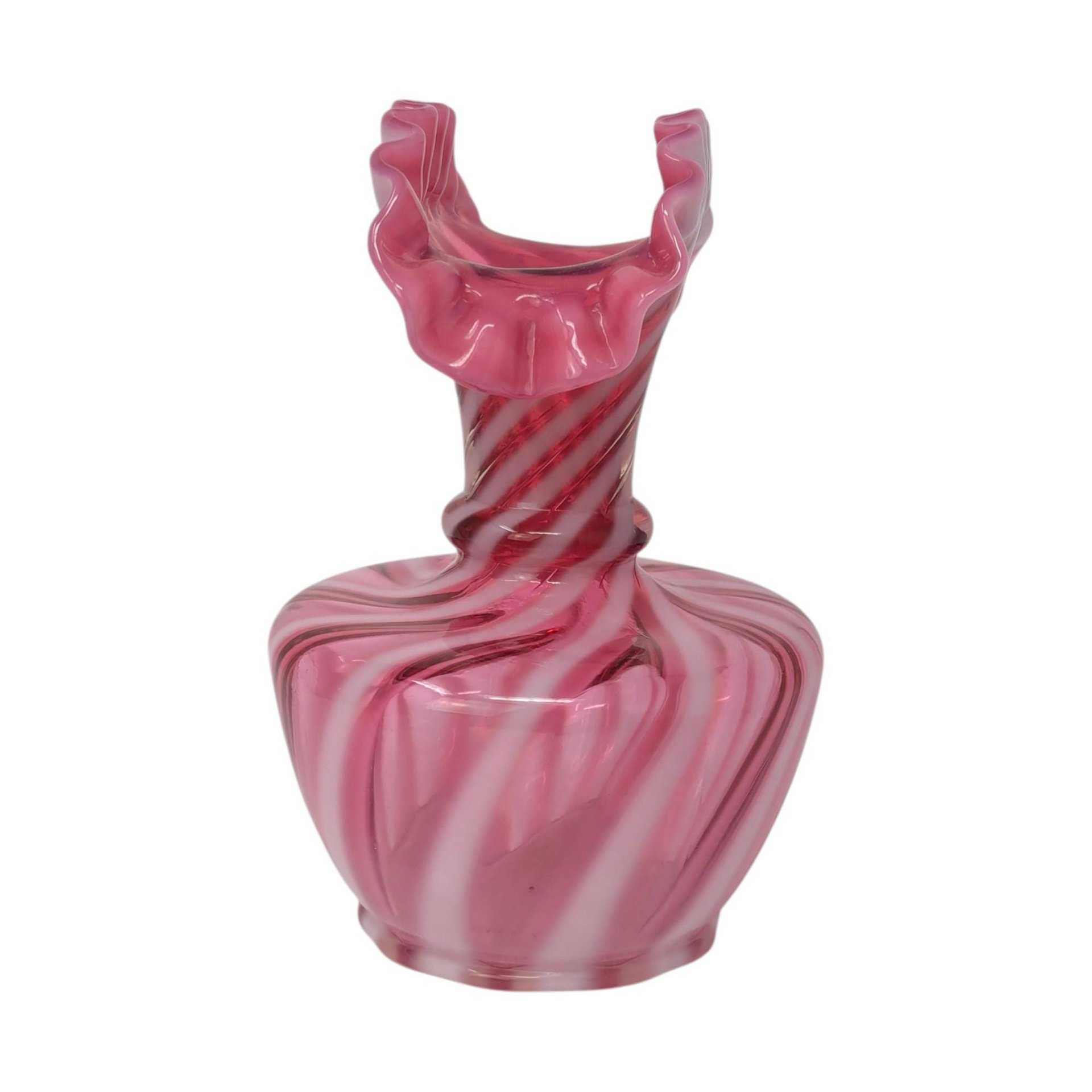 Fenton Pink Swirl Opalescent Vase – Vintage Ribbed Art Glass Floral Decor