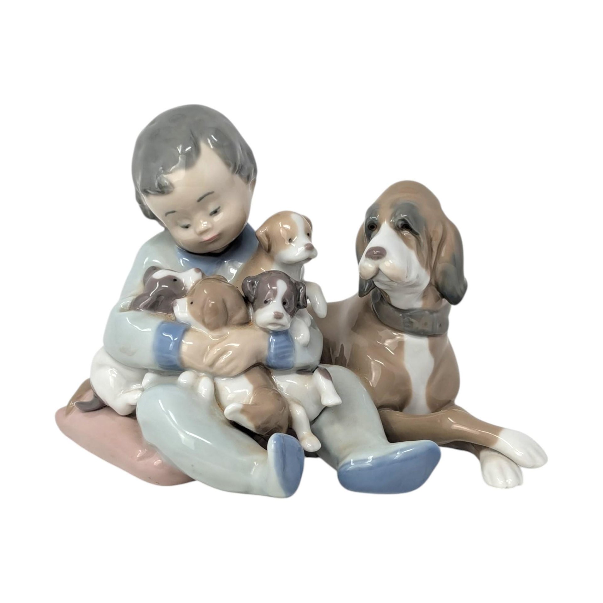 Vintage Lladro New Playmate Figurine