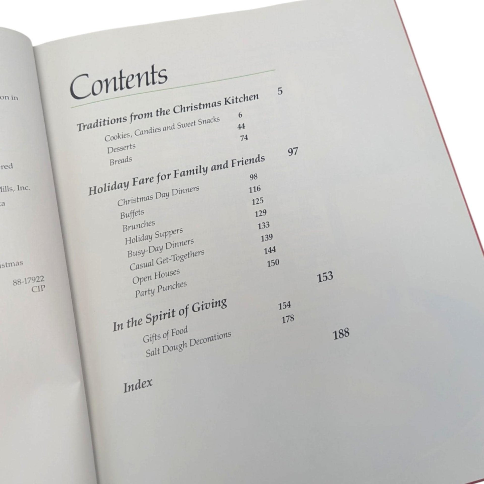 1988 Betty Crocker's Christmas Cookbook