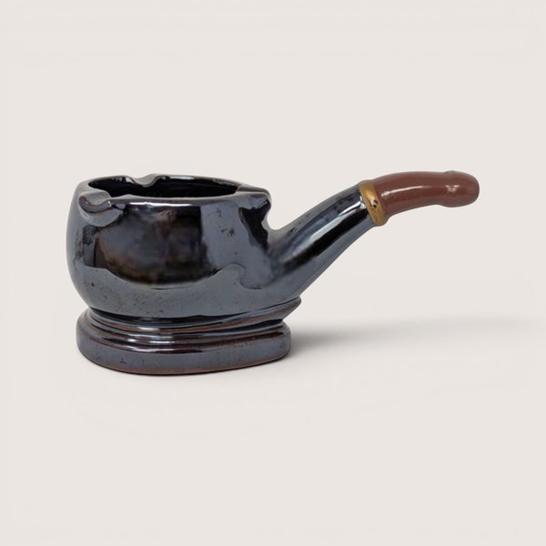 1960s Royal Japan Ceramic Pipe Ashtray
