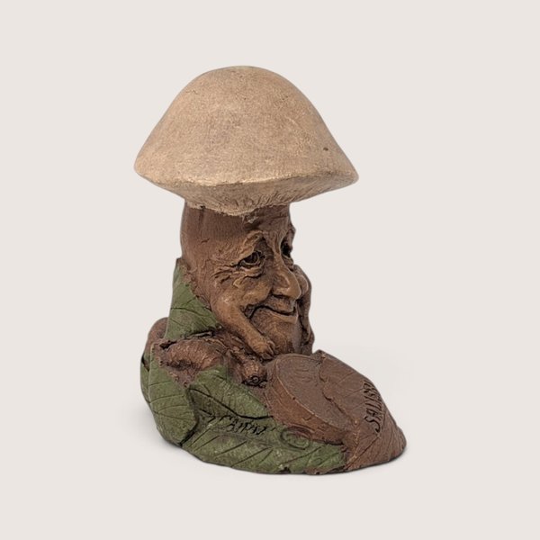 Vintage 1990 Tom Clark signed Salisbury mushroom figurine with an anthropomorphic smiling face.