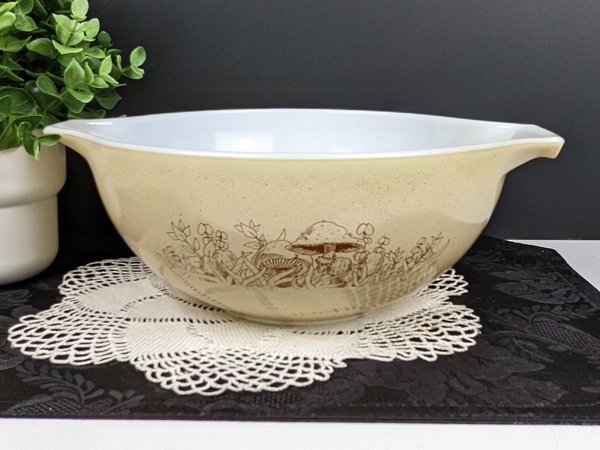 1980s Pyrex Forest Fancies Cinderella Bowl #443