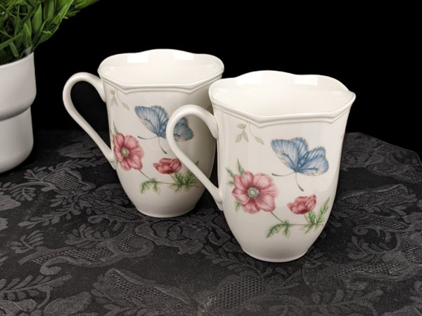 Pair of Lenox Butterfly Meadow Swallowtail Mugs