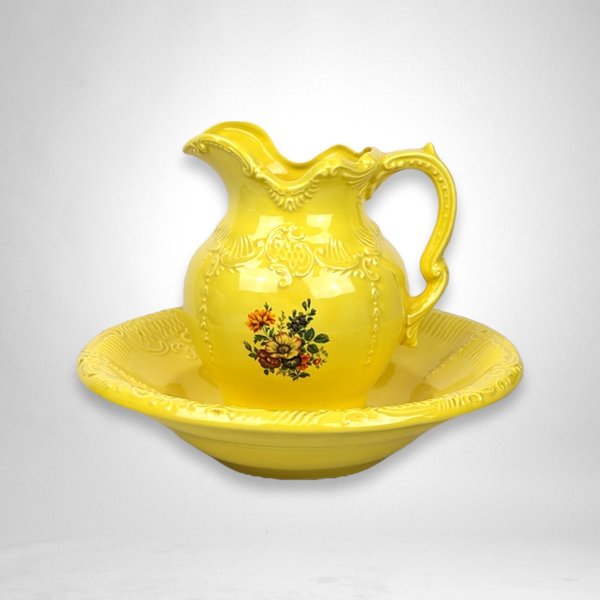 Vintage 1977 Yellow Arnels Pitcher and Basin