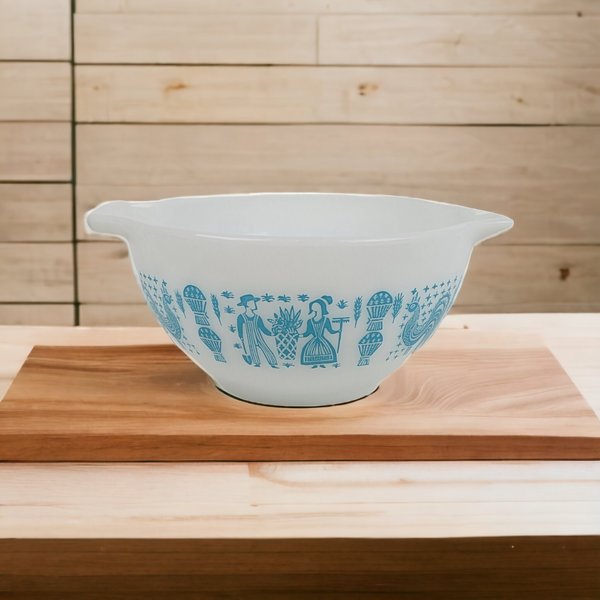 Pyrex Butterprint White 7" Cinderella Mixing Bowl 441