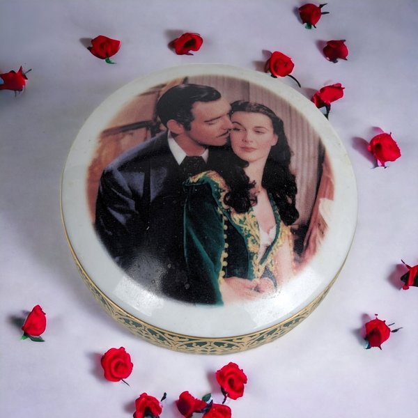 1999 San Francisco Music Box Gone with the Wind Music Box