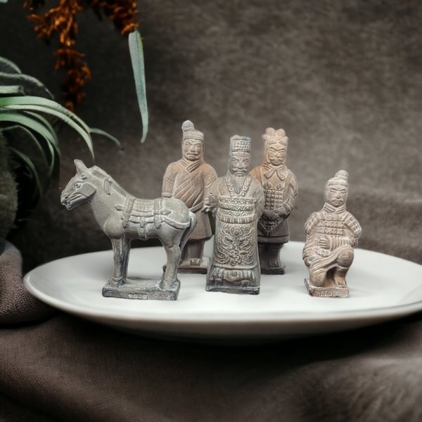 Set of 5 Terracotta Qin Dynasty Emperor Shi Warrior Army Figurines - Collectible Miniatures