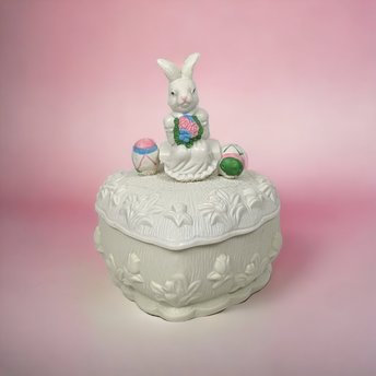 Vintage Ceramic Heart-Shaped Candy Dish with Rabbit Lid
