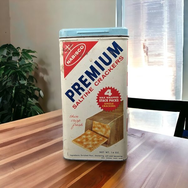Vintage Nabisco Premium Saltine Crackers Tin - Retro Kitchen Collectible