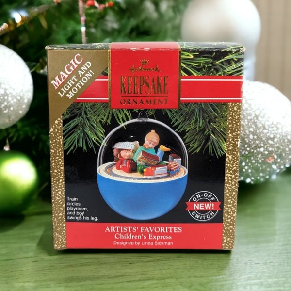 1990 Hallmark Artist's Favorites Children's Express Ornament - Holiday Delight