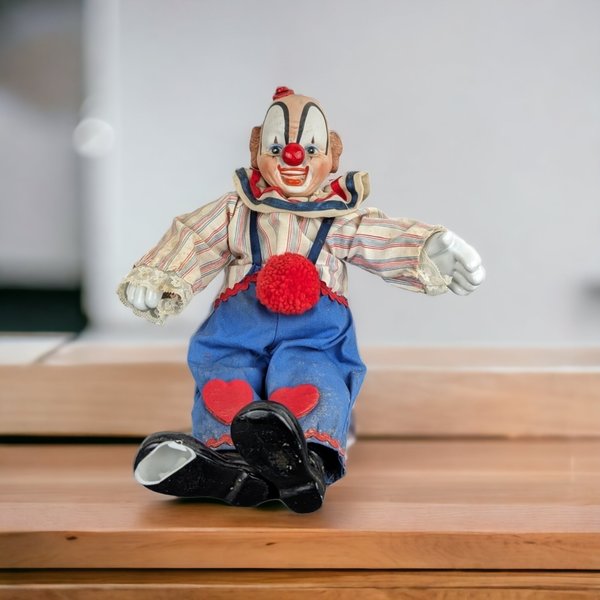 1985 Vintage Creepy Clown Doll - A Hauntingly Unique Collectible