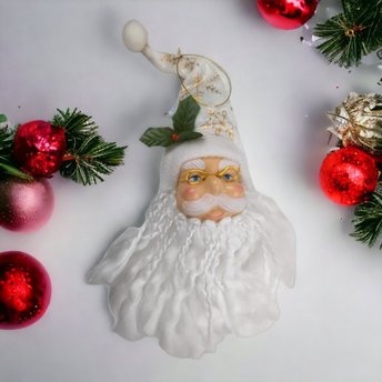 Timeless Elegance: Vintage Santa Face with Puffy Beard Ornament for Classic Holiday Charm