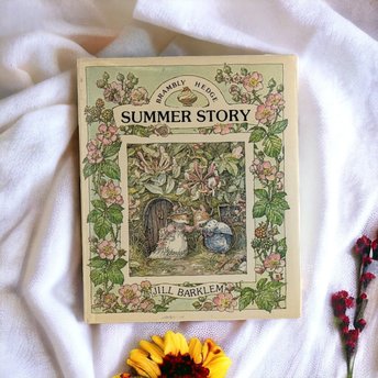 1980 Brambly Hedge Summer Story, Jill Barklem Hardcover Book