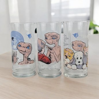 Set of 3 1982 Pizza Hut E.T Glasses