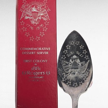 Vintage 1776-1976 Rogers Silverplate Commemorative Dessert Server, Bicentennial Cake Server, Pie Server, Patriotic Serving Utensil