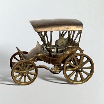 Vintage Metal Carriage Music Box, Collectible Figurine, Antique Decor, Gift for Music Lover, Victorian Era Style