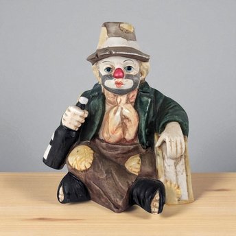 Vintage Hobo Clown Music Box, Ceramic Clown with Bottle and Suitcase, Slow Music, Collectible Clown Figurine, Gift for Collector