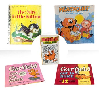 Vintage Cat Book Lot, Heathcliff, Garfield, Shy Kitten, Collectible Children's Books, Gift for Cat Lovers, Retro Comic Books