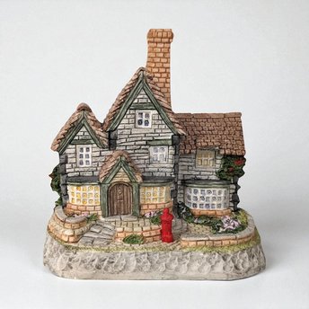 1993 David Winter Cottage "The Post Office" | Signed | with COA and Original Box