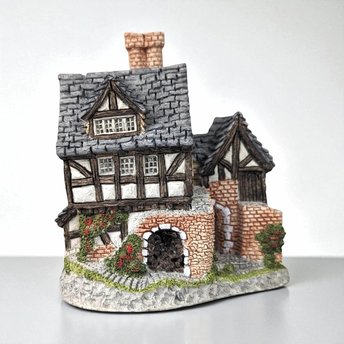 1983 David Winter Cottage "The Bakehouse" | with COA and Original Box | Vintage Collectible