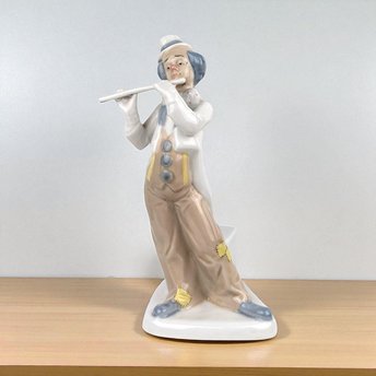 Vintage Porcelain Clown Playing Flute: Porcava Villamarchante Valencia Figurine