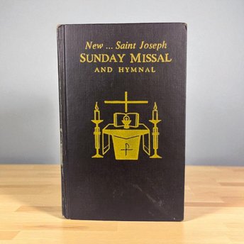 Vintage 1968 Saint Joseph Sunday Missal: Catholic Mass Hymnal, English Liturgy