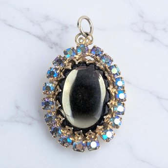 Vintage Aurora Borealis Rhinestone Pendant: Gothic Glam Necklace