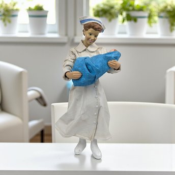 Vintage 1995 Nurse and Baby Figurine: Possible Dreams Clothtique "A Star Is Born"