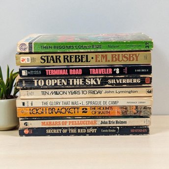 Vintage 70s & 80s Sci-Fi Paperbacks: Your Choice of Classic Novels