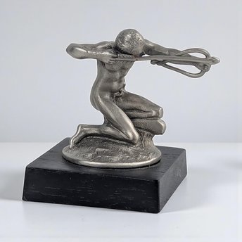 Vintage 1981 Pierce-Arrow Hood Ornament: Franklin Mint Pewter Archer Sculpture