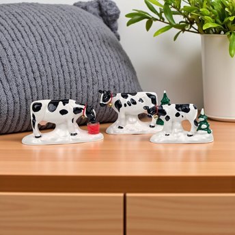 Vintage 1993 Holiday Pasture Cows: Department 56 New England Village Accessory