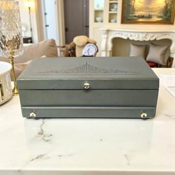 Vintage Lady Buxton Jewelry Box: Large Blue Green Organizer