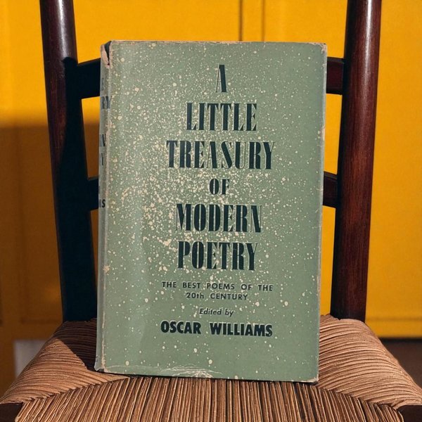 1946 A Little Treasury of Modern Poetry Hardcover