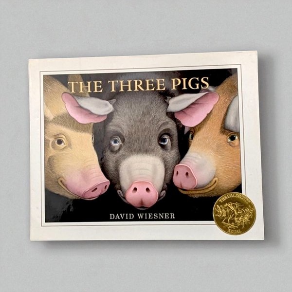 2001 'The Three Pigs' by David Wiesner Hardcover