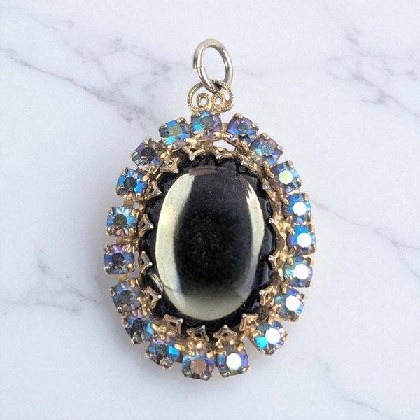 Vintage Rhinestone Starburst Pendant