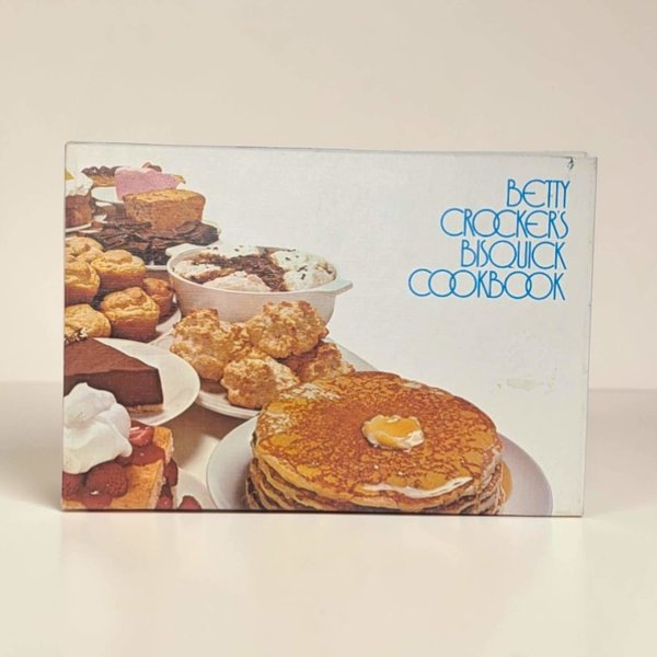 1976 Betty Crocker Bisquick Cookbook